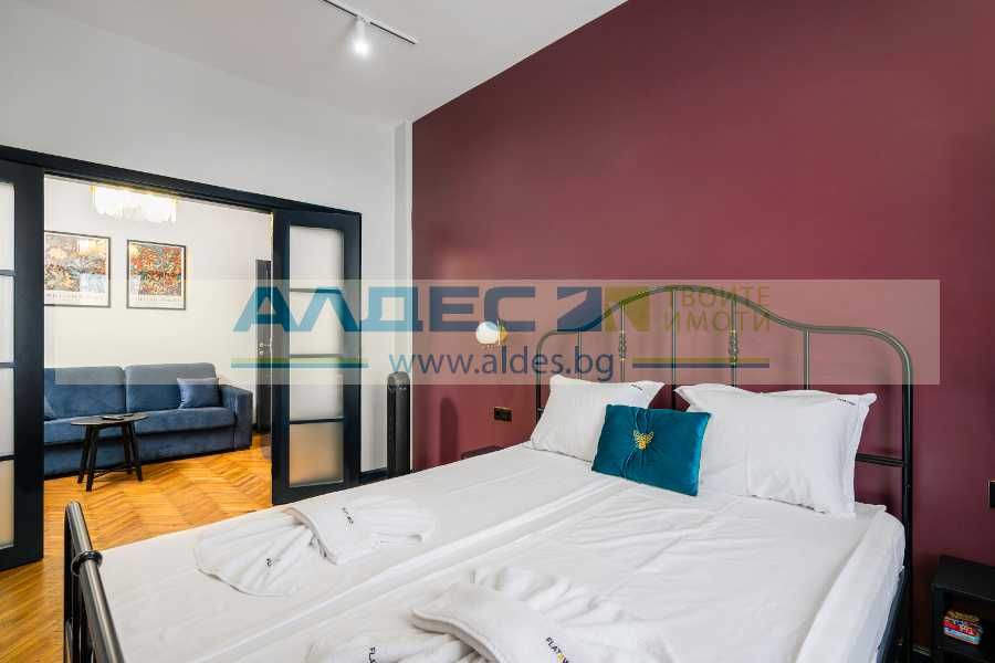 Продава се Двустаен апартамент в София, Център - 55 кв.м за 5455 €/кв.м - Снимка #4