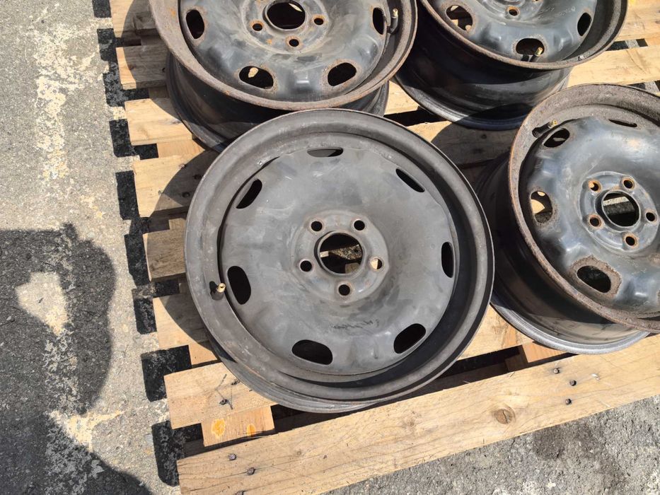 14 цола 5 х 100 мм Шкода Румстер - 6 Инча / ЕТ 37