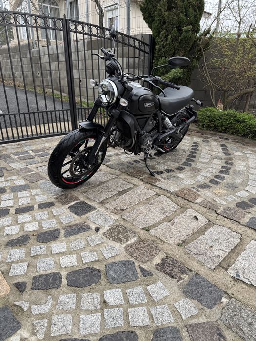 Ducati Scrambler 800