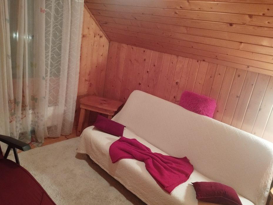 De vânzare , proprietate, în zonă montană