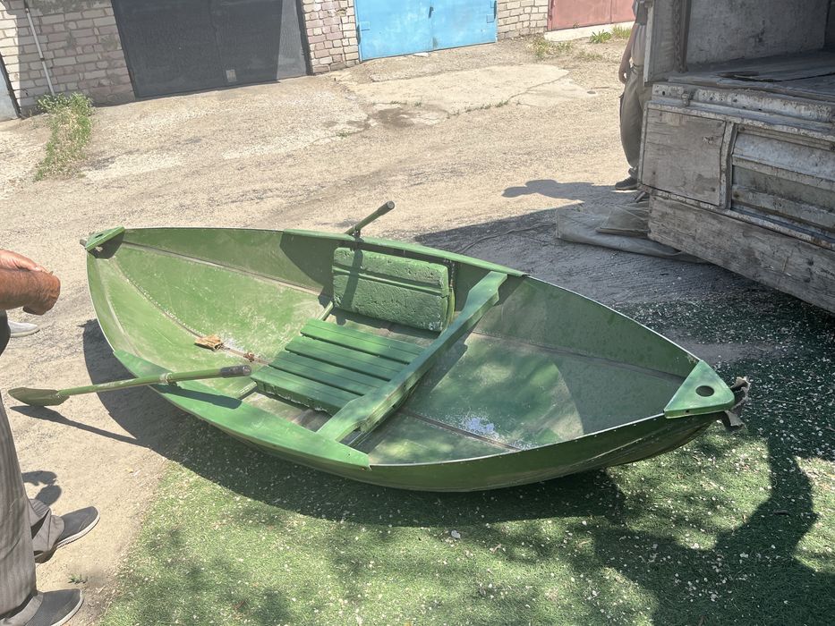 Продам Лодку Гребневую.!