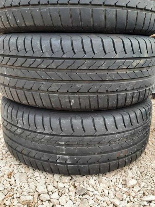 4 Броя 215/50/17 Goodyear 2x7,2mm 2x6mm