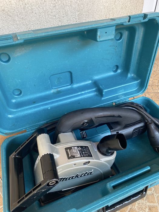 Makita SG 1251 Masina de Canelat 125 mm