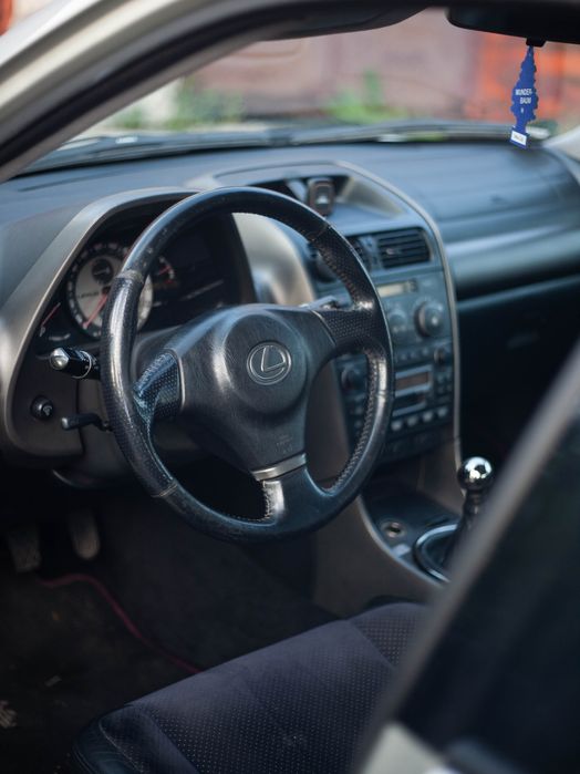 1999 Lexus is200 manual