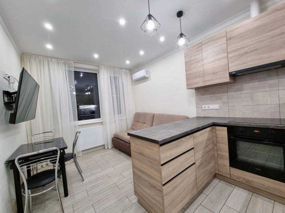 Срочно сдается квартира в центре ЖК Чакар, ор-р Ташкент Сити 7/16 [P8]