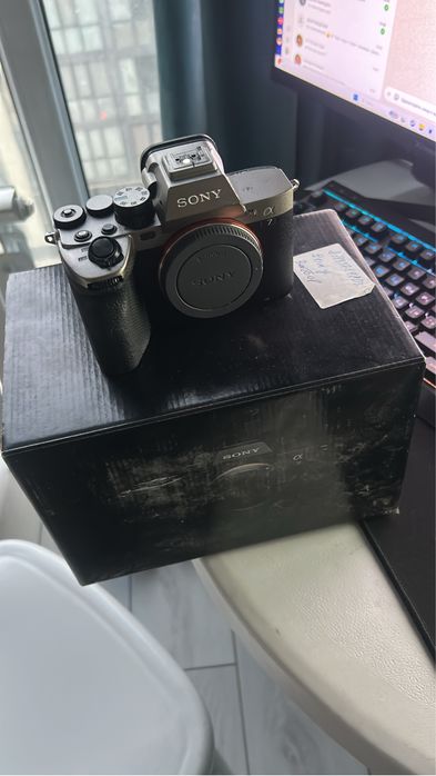 Sony a7 4 продам