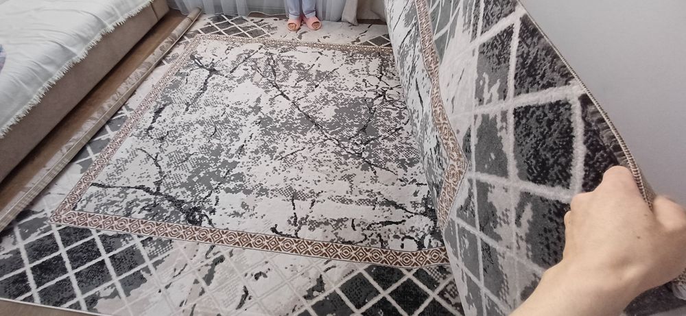 Продаётся ковёр..