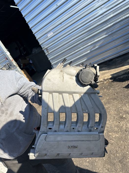 Смукателен колектор за Vw Vr6 Golf Pasat Phaiton 3.2fsi