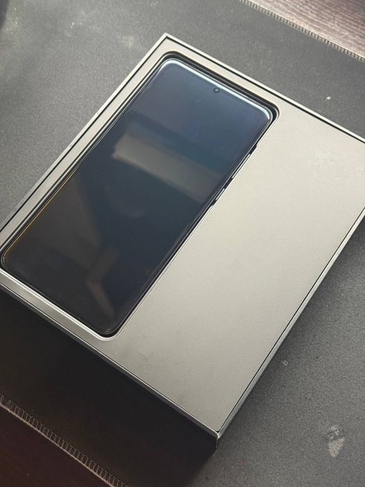 Vivo x200 ultra .
