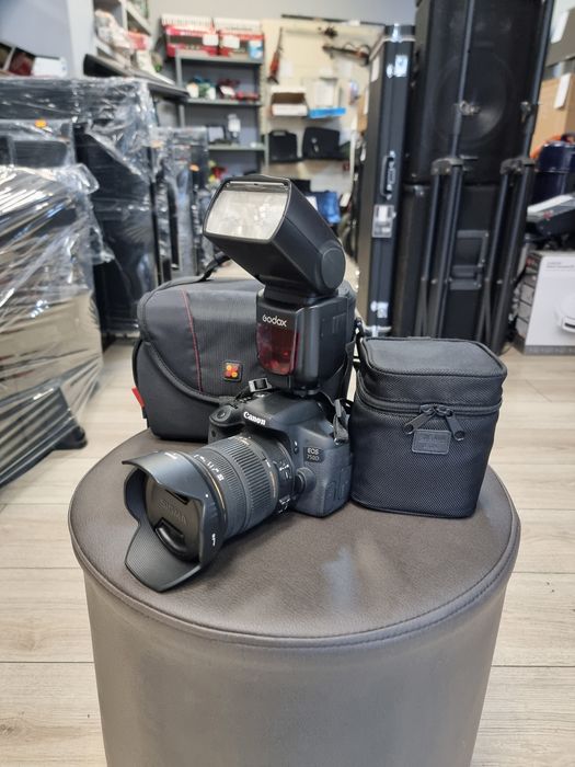 Amanet F28: Aparat Foto DSLR Canon EOS 750 D