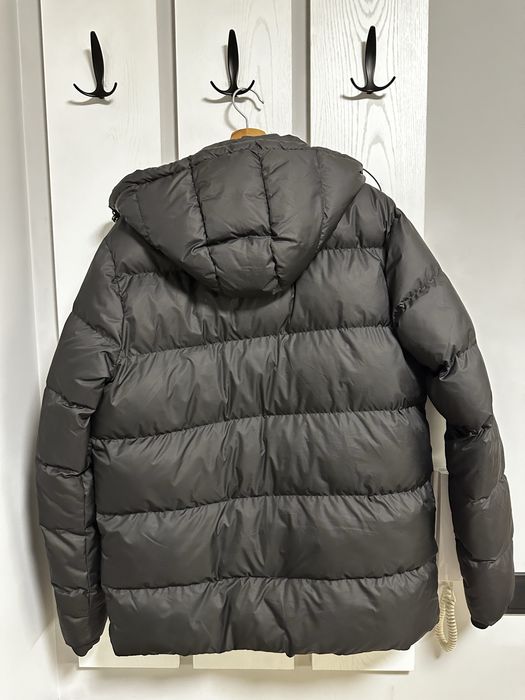 Черно Hugo Boss яке