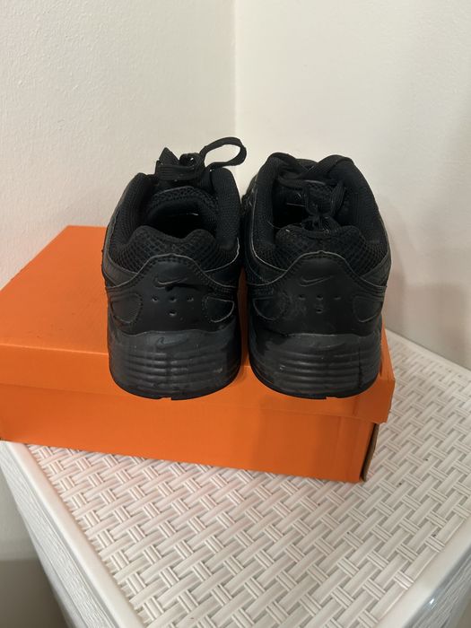 Кроссовки Nike -оригигал 41 размер.