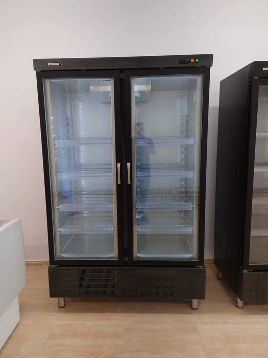 Vitrina verticala congelare AHT CVC 1.37m / Noua / Profesionala