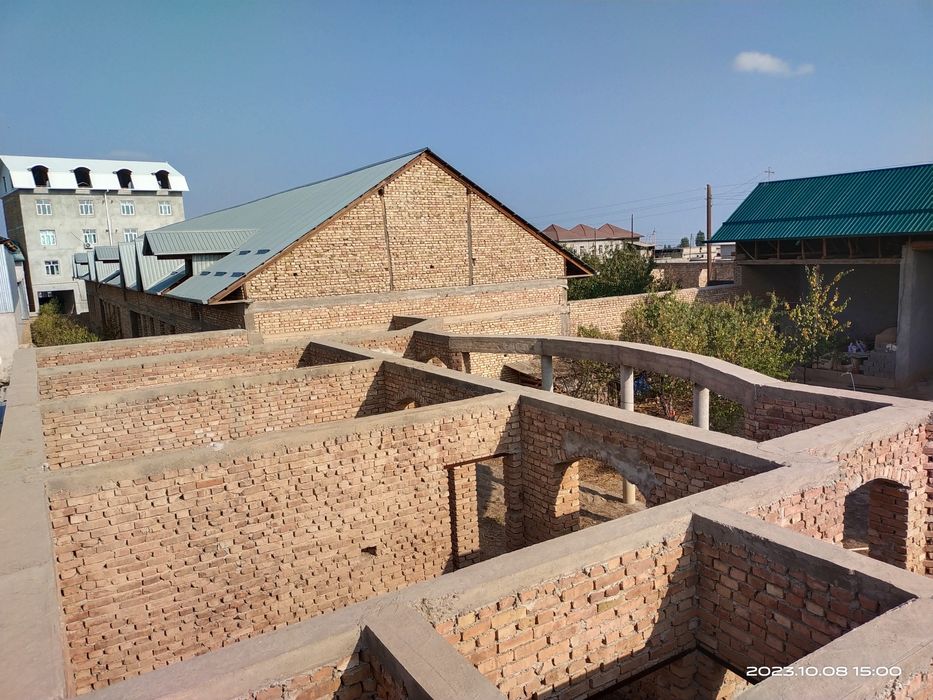 Ховли сотилади,Наманган Чуст шахар Богишамол больница ёнида