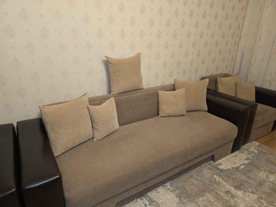 De vanzare.Canapea extensibila