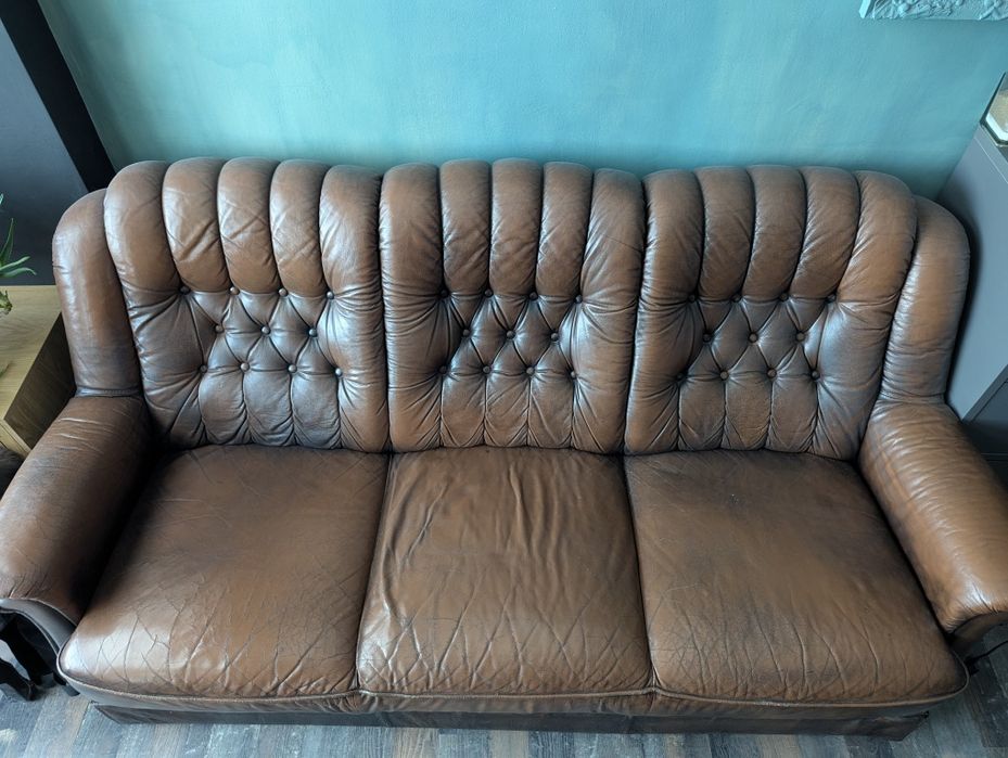 Кожен винтидж диван от Белгия