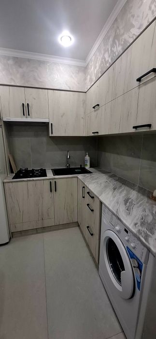 Продам полуторку с мебелью