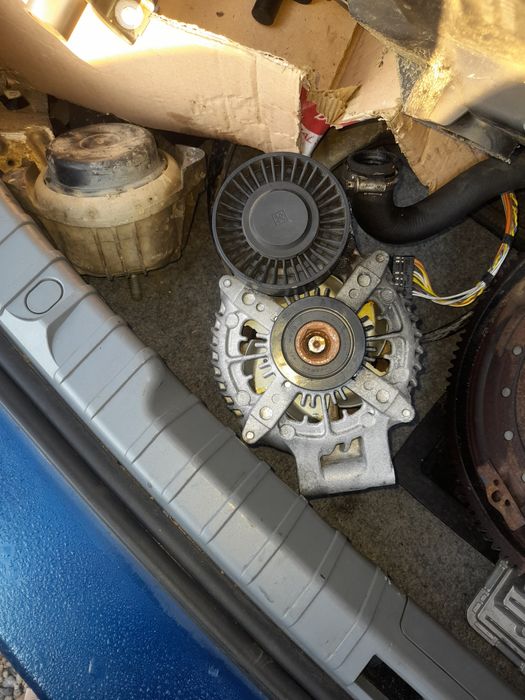 Alternator bmw e90 n43b20a.