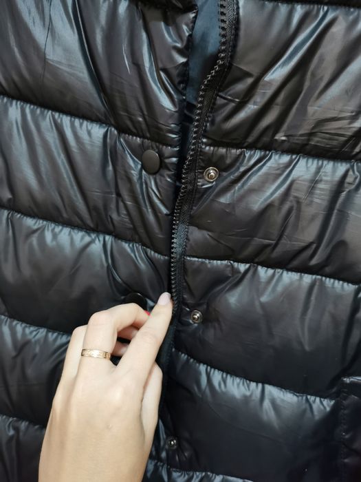 Осенняя  чёрная куртка