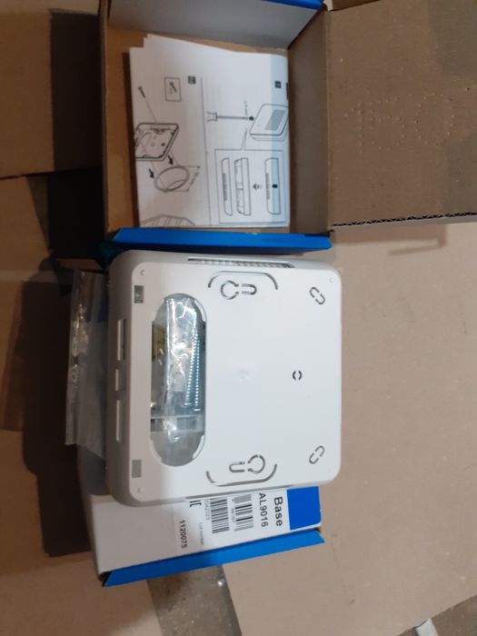 Termostat Uponor Base T-27 cu Fir Nou