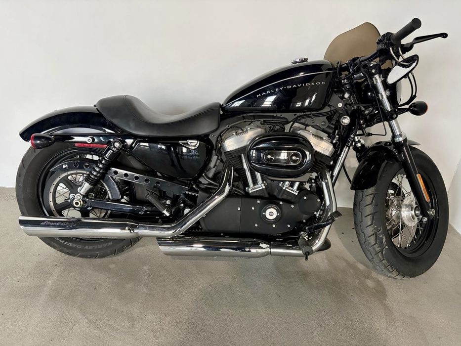 VÂND MOTOCICLETA  Harley-Davidson 1200