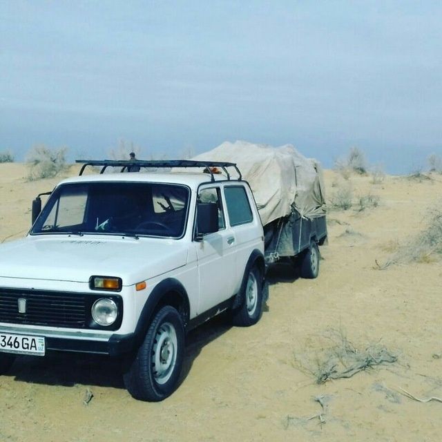 Mashina zur ozim xayadab yurgan