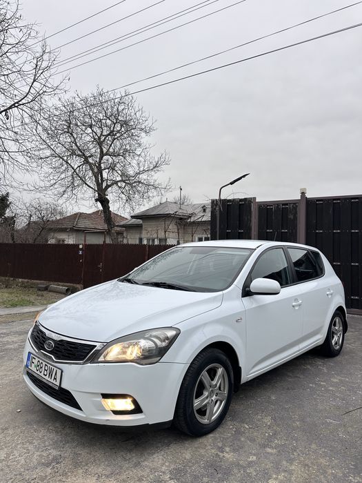 KIA. ceed  An fabricație. 2012 euro 5