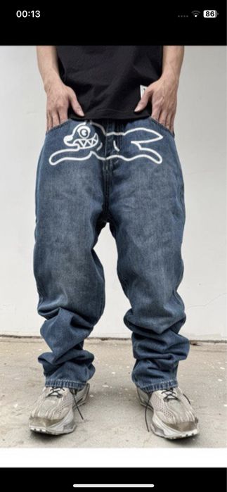 Продам джинсы обычные и универсальные