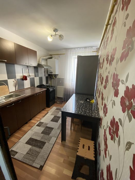 Garsoniera Pitesti Etajul 1  Cu Centrala pret Fix 50.000€