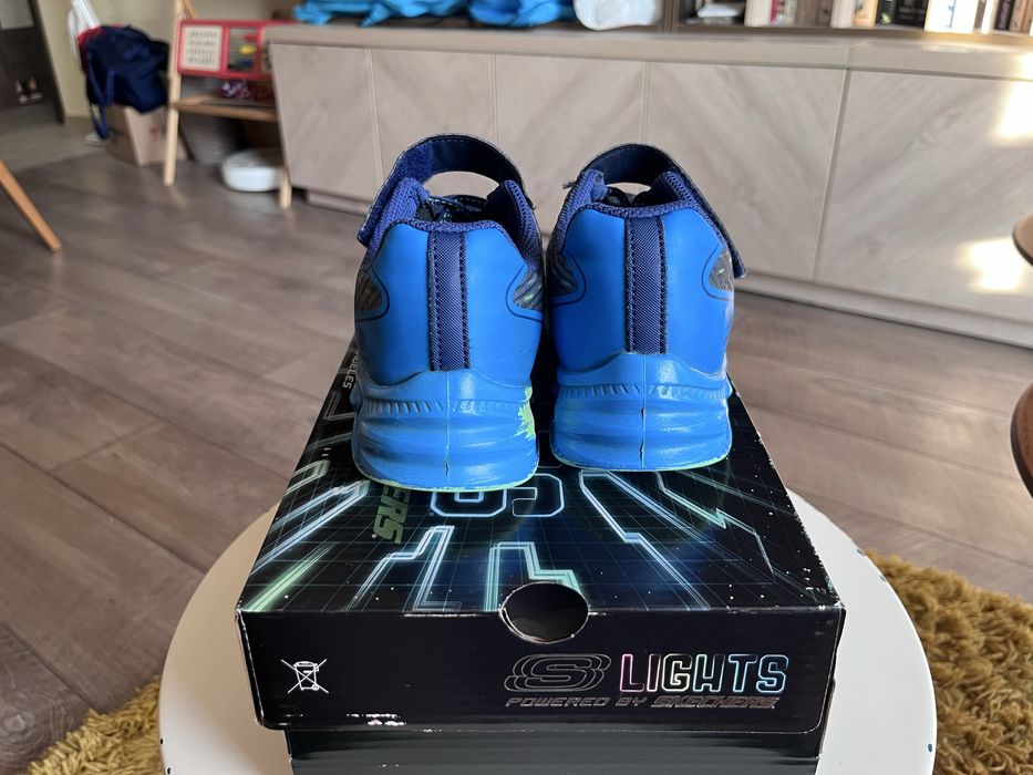 Маратонки Skechers Vortex с LED светлини