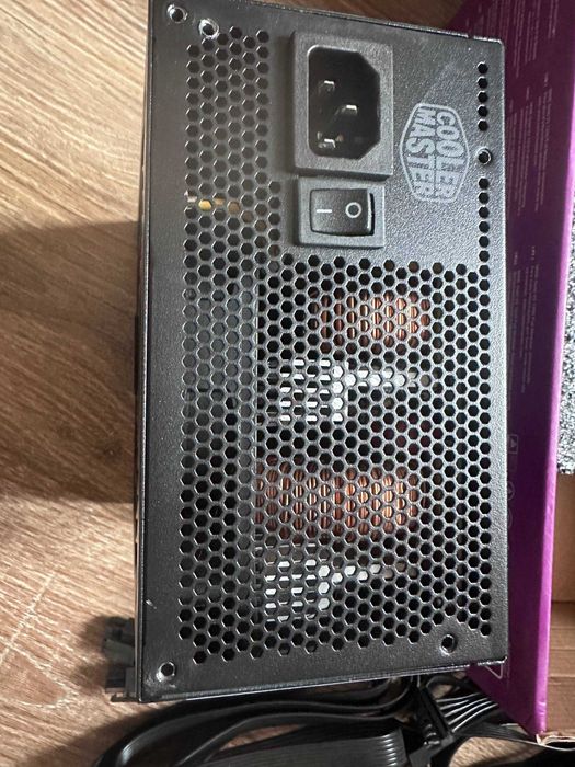 Модульные блоки Cooler Master MWE Gold 1250 - V2 (Почти новые)