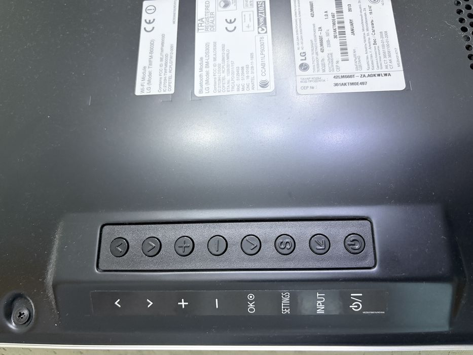 Телевизор LG 42диагональ 42LM660T