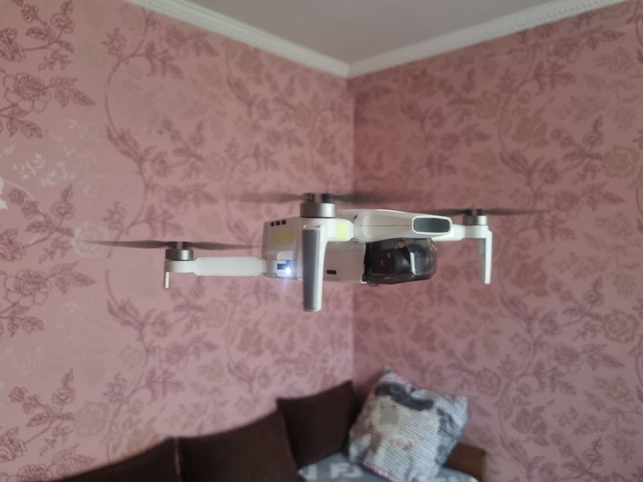 Продам Дрон  FIMI X8 MINI