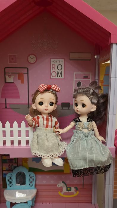 Игрушечный домик для девочек