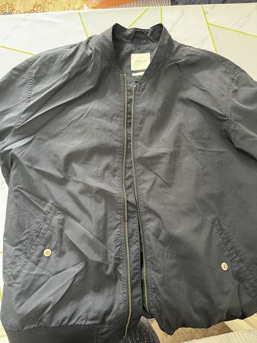 Отдам даром женские одежды