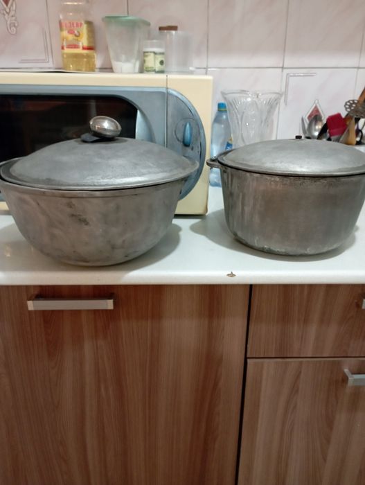 Казаны в нормальном сотояние продам