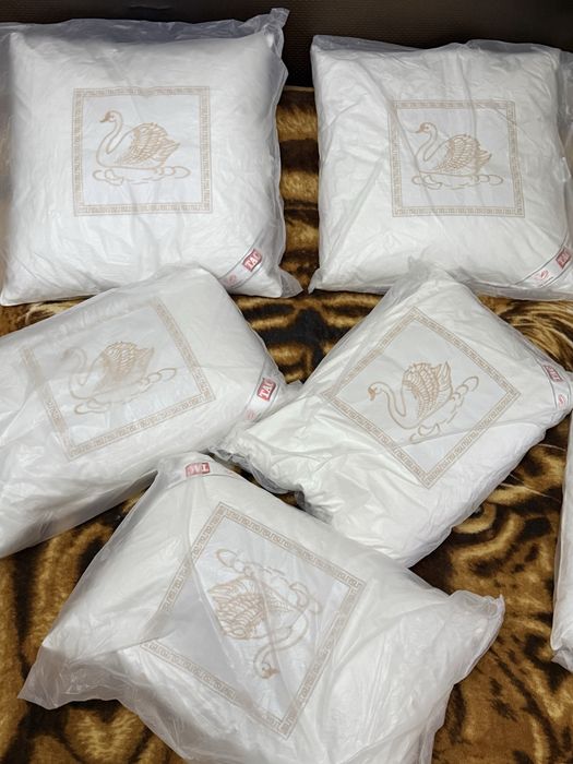 Подушки перьевые новые размер 50*70