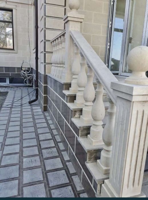 Мрамор, травертин, гранит, болясина , тумба
