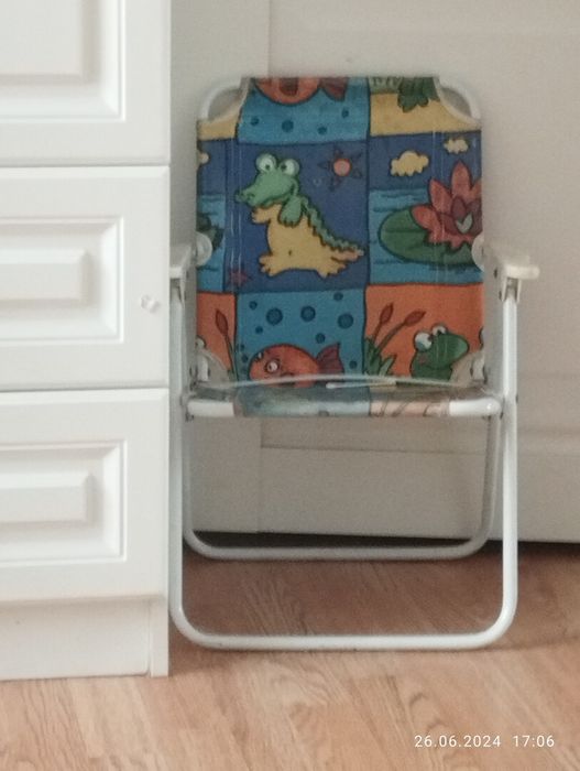 Продам стульчик детский