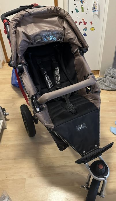 Cărucior TFK Joggster Twist