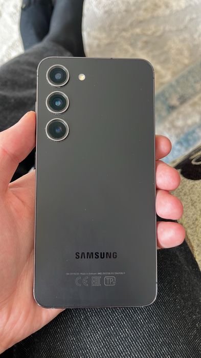 Samsung S23 256 гб