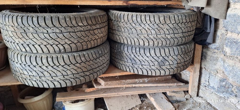Продам б/у автошины 265/65/17 с шипами