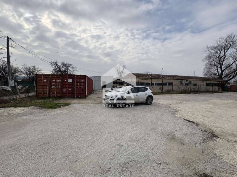 Дава се под наем Склад в Варна, Западна промишлена зона - 4000 кв.м за 3060 € - Снимка #1