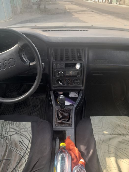 Продам ауди 80 .