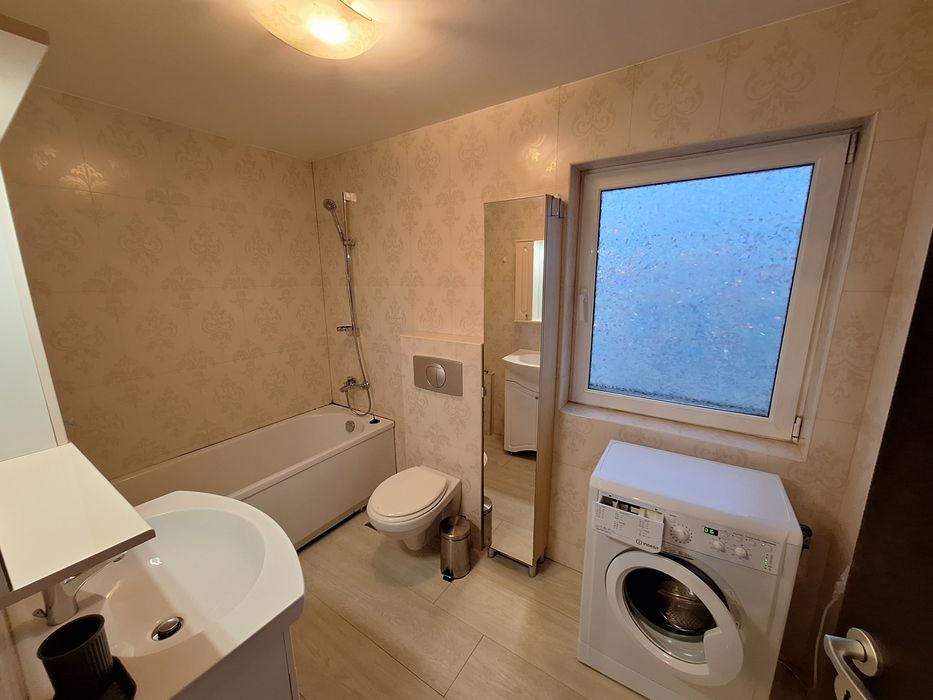 Închiriez apartament 2 cam decom