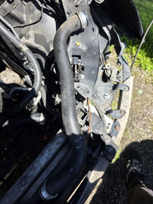 Ляв маркуч за охладителна течност на мерцедес Е 320 ЦДИ 224 кс