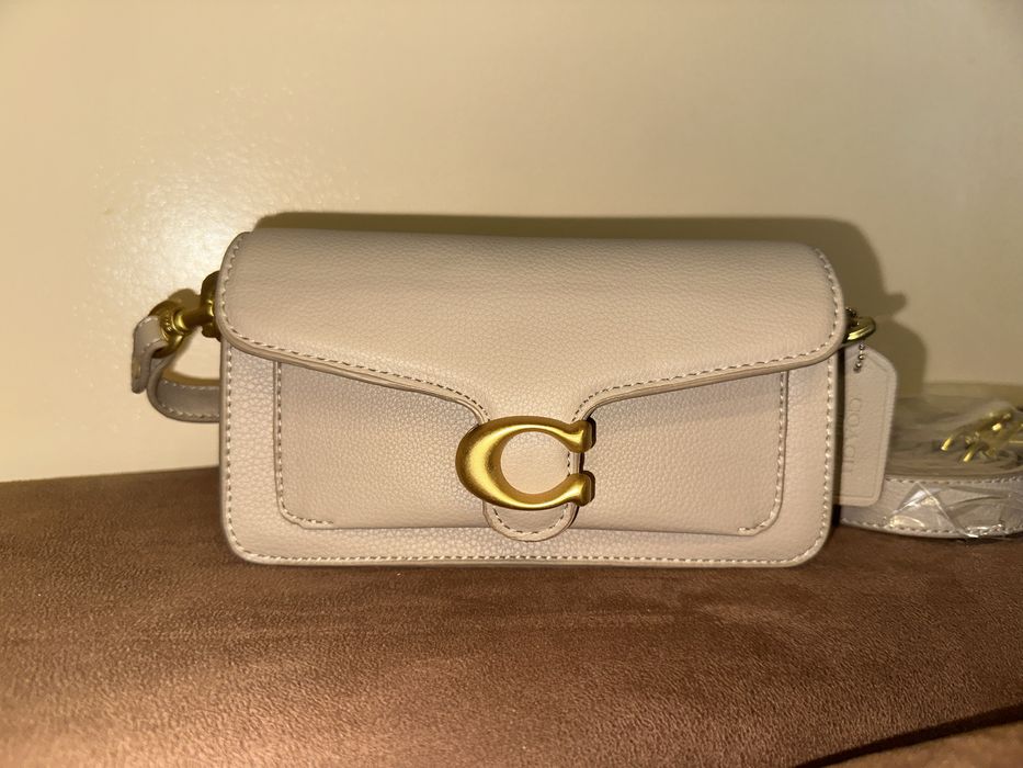 geanta de umar coach