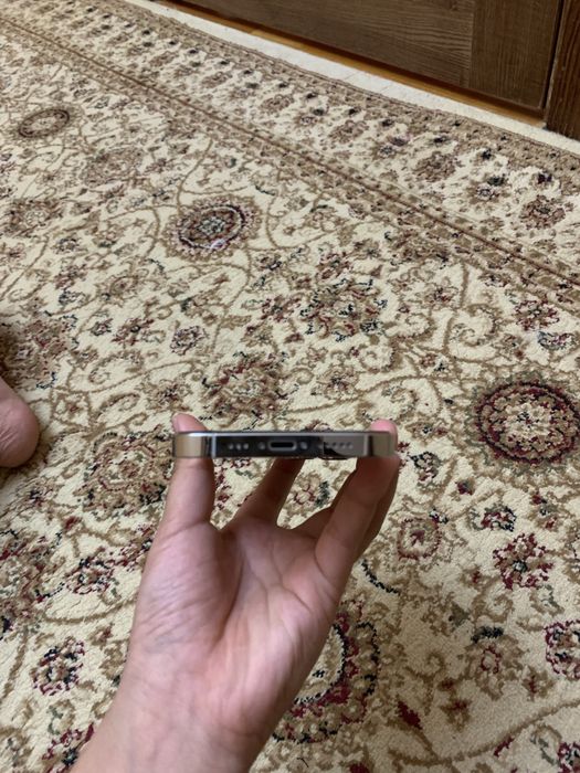 Продам Айфон 13 про