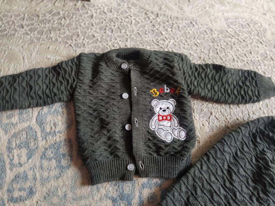 Продам вязаные комплект