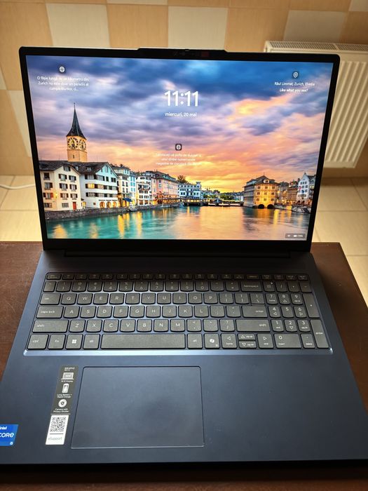 Vand laptop Lenovo IdeaPad 3 16IHR10